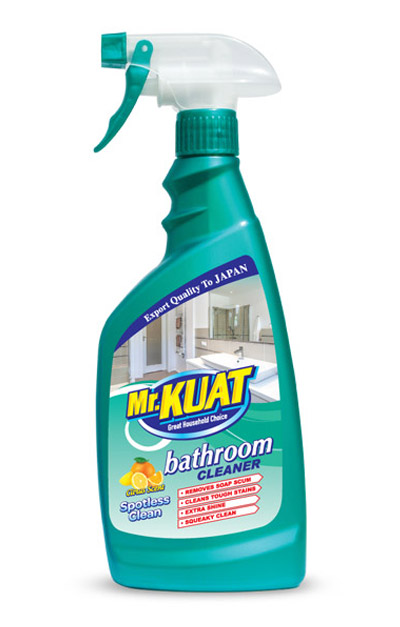 mr kuat bathroom cleaner product shot citrus scent