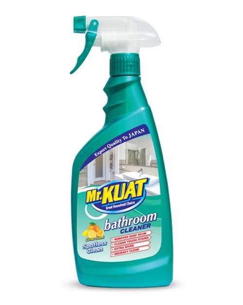 mr kuat bathroom cleaner product shot citrus scent